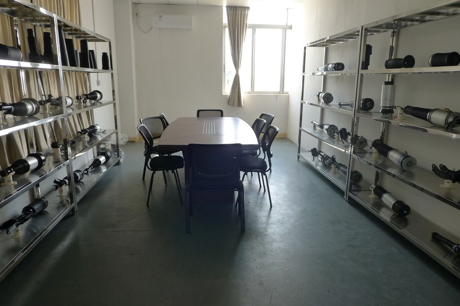 Guangzhou Jovoll Auto Parts Technology Co., Ltd. линия производства производителя